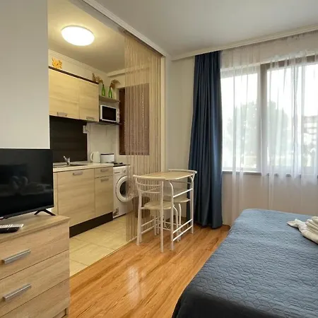 Summer Breeze 110 Cozi Apartament