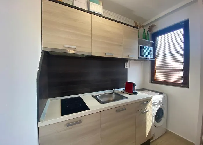 Апартамент Summer Breeze 110 Cozi Слънчев бряг